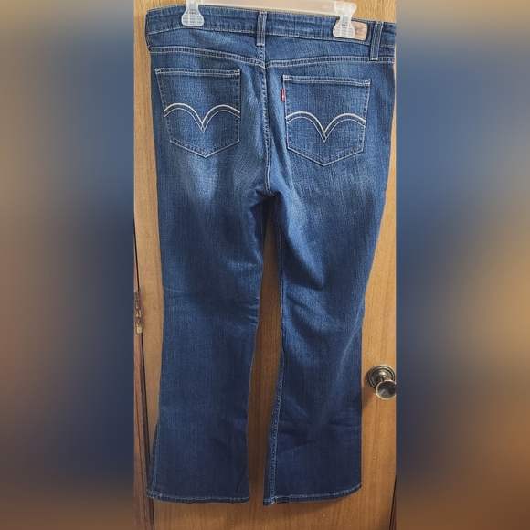 Women's Levi's 518 Superlow Size 13M - Picture 5 of 5